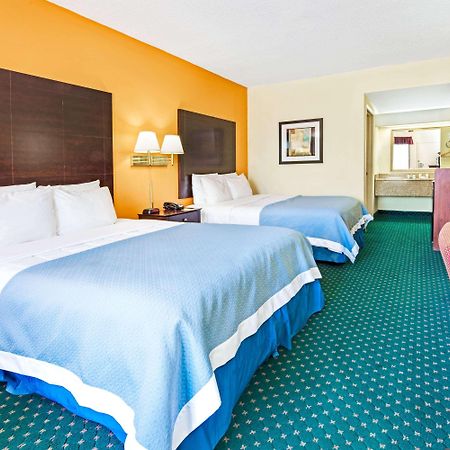 Days Inn By Wyndham Covington Екстер'єр фото