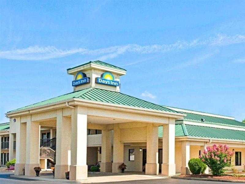 Days Inn By Wyndham Covington Екстер'єр фото
