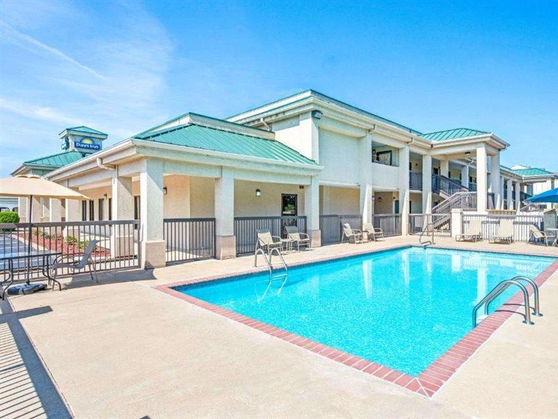 Days Inn By Wyndham Covington Екстер'єр фото
