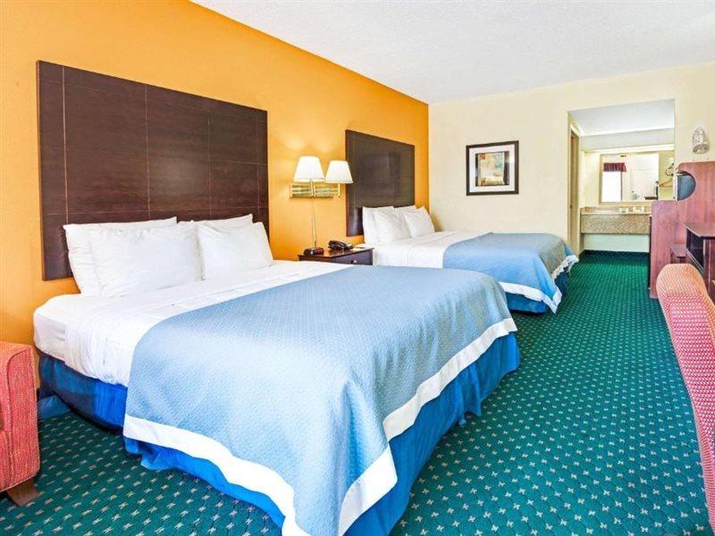 Days Inn By Wyndham Covington Екстер'єр фото